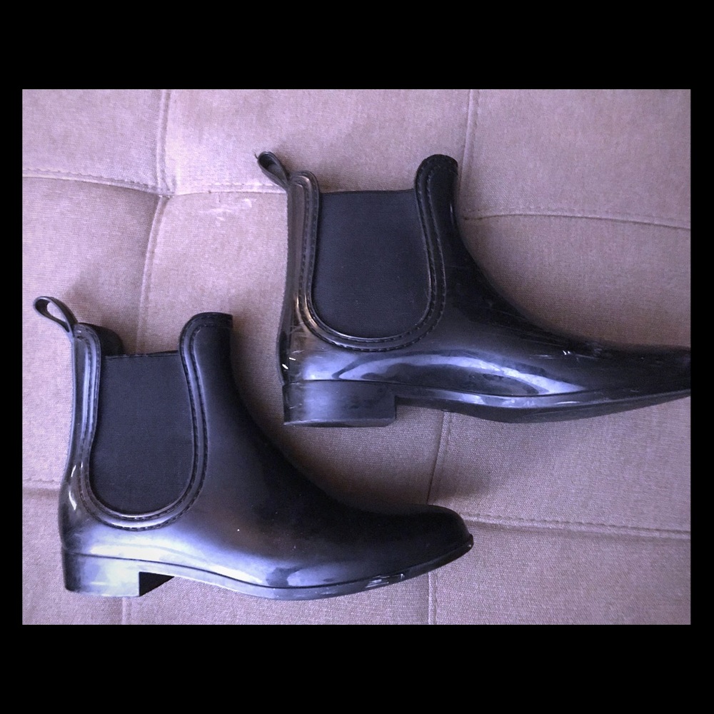 Rain boots